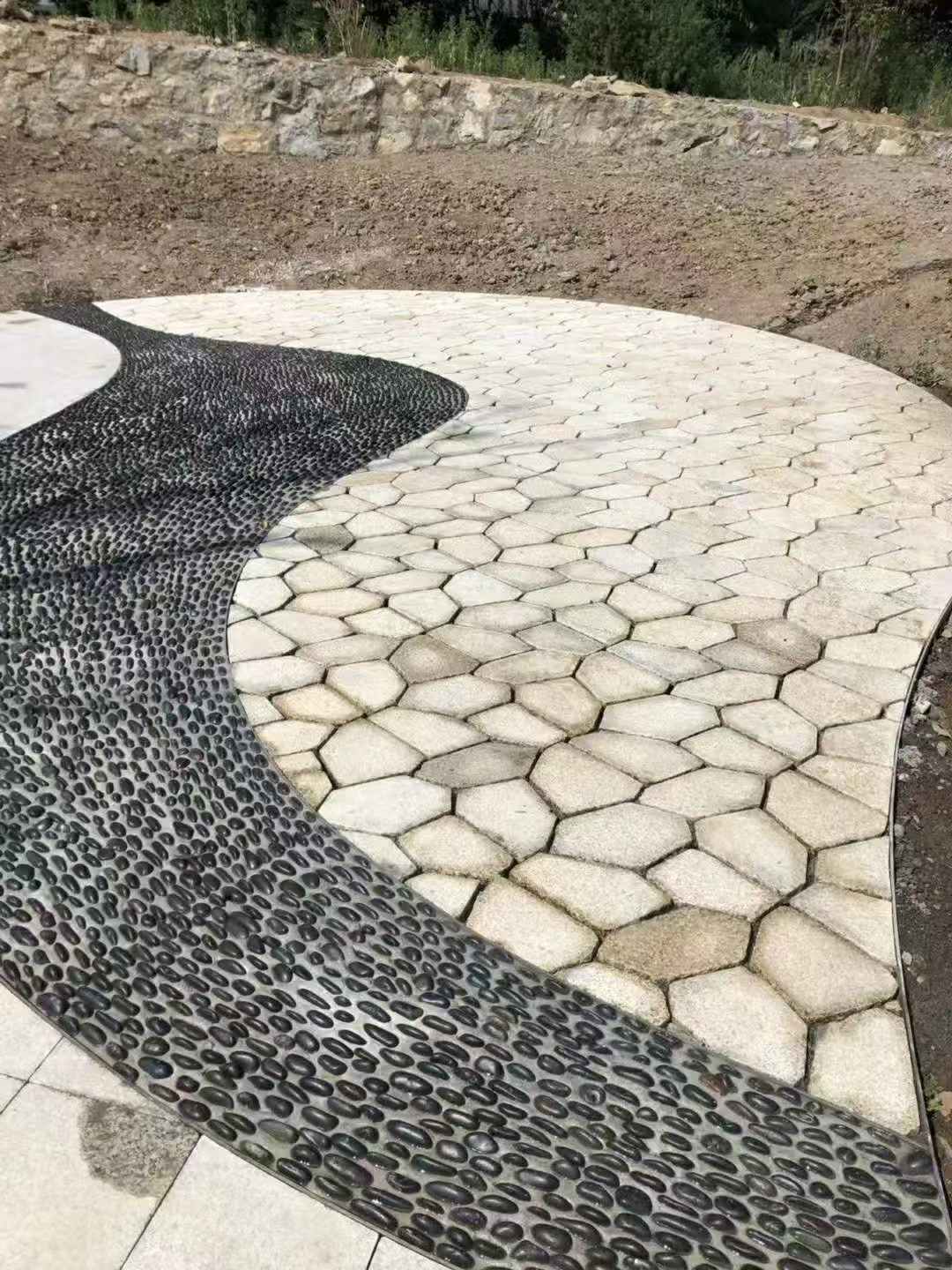 郑州 黄金麻冰裂缝室外铺装效果完美展示