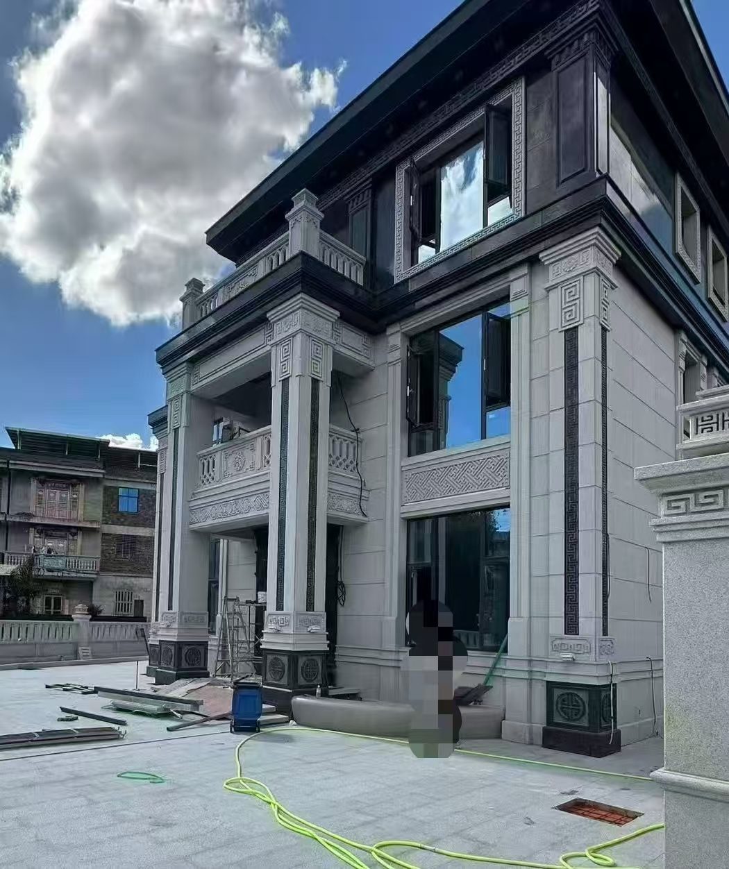 郑州 别墅干挂，芝麻白与芝麻黑完美配合